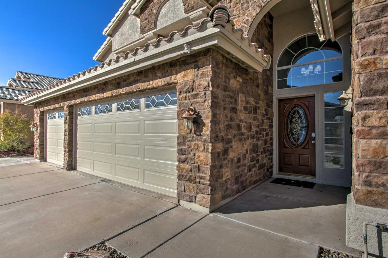 Glendale Getaway Pool, Hot Tub And Ping-Pong Table! Villa Phoenix Exterior photo